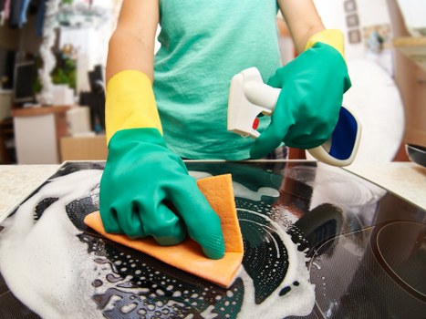 Professional carpet cleaning extraction process in progress